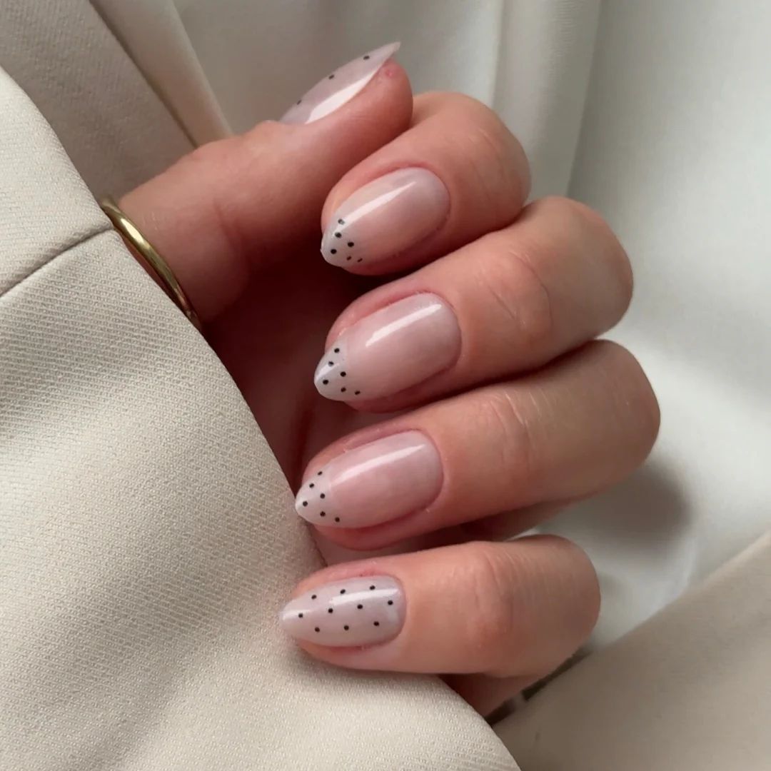 French Pointed NAILDZ Softgel Press On Nails (inkl. Klebesticker & Nagelkleber) - Image 2